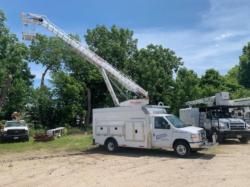 Van Ladder – Romeoville, IL – Power Equipment Leasing Co.
