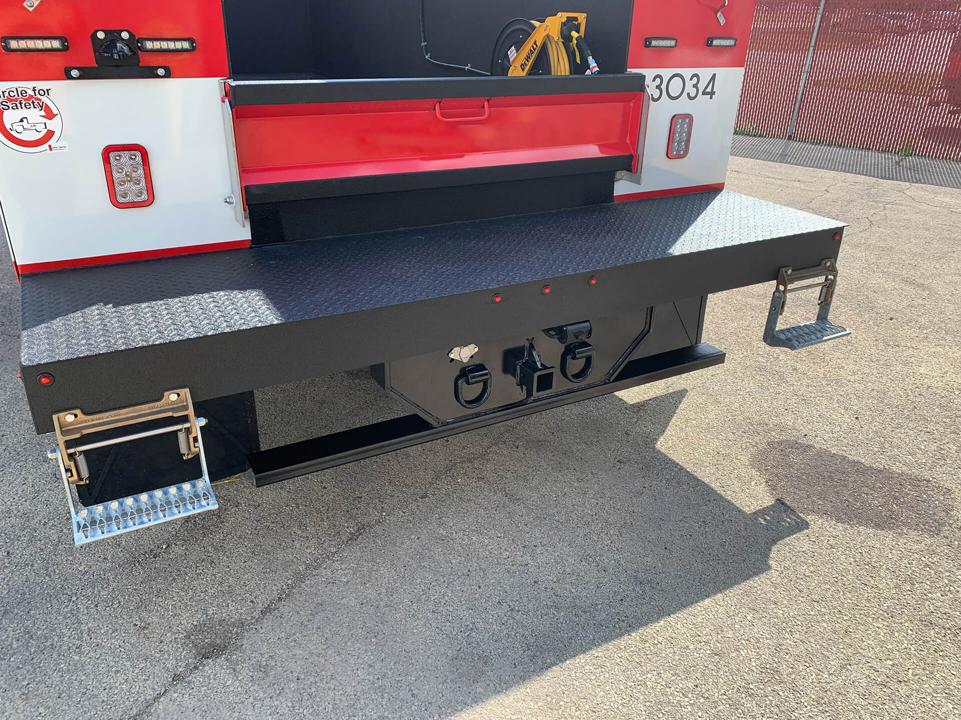 Mechanics Trucks Header Rear Bumper – Romeoville, IL – Power Equipment Leasing Co.